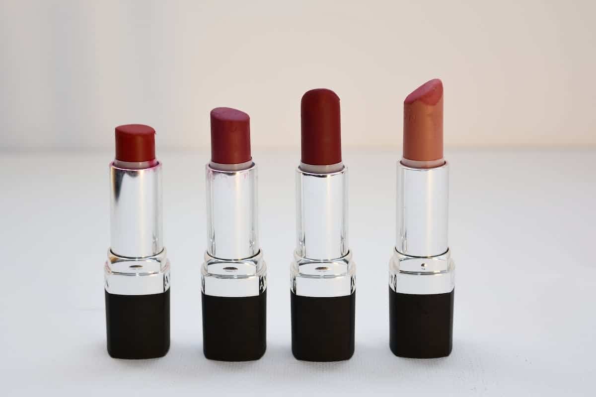 Les secrets pour sublimer votre bouche avec le rouge à lèvres rouge