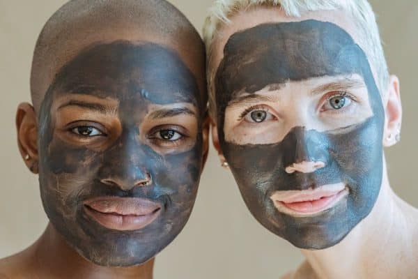 Découvrez les multiples bienfaits des différents types de masques faciaux pour une peau éclatante